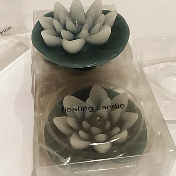 FLOATING CANDLES - Picture 2 of 6
